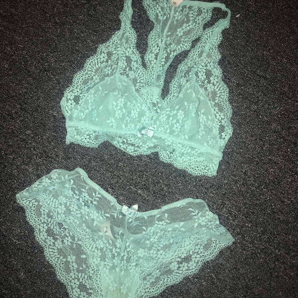 Aqua Lace-Lingerie Set